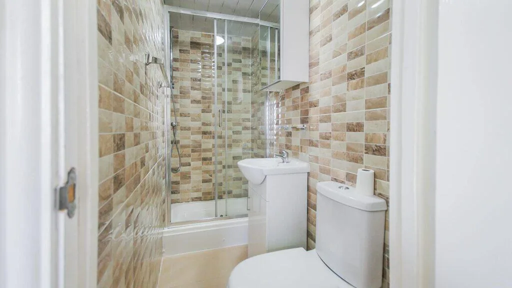 7 bedroom terraced house for rent