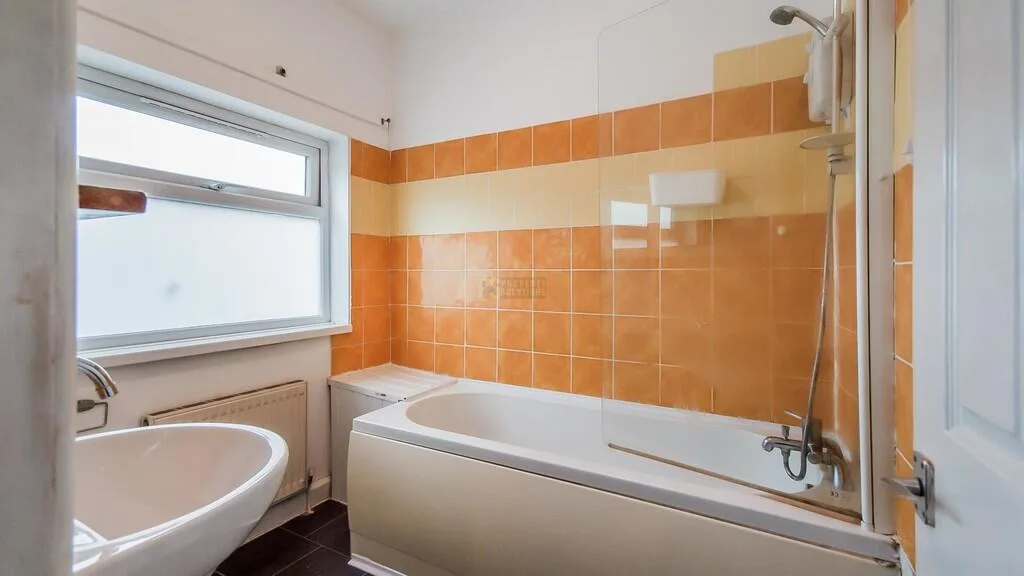 6 bedroom terraced house for rent