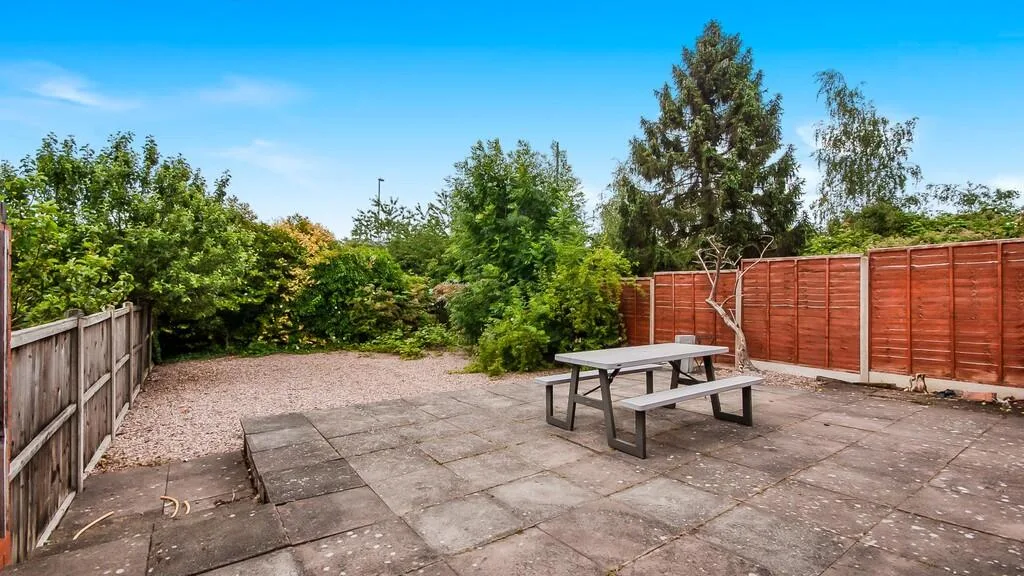 6 bedroom terraced house for rent