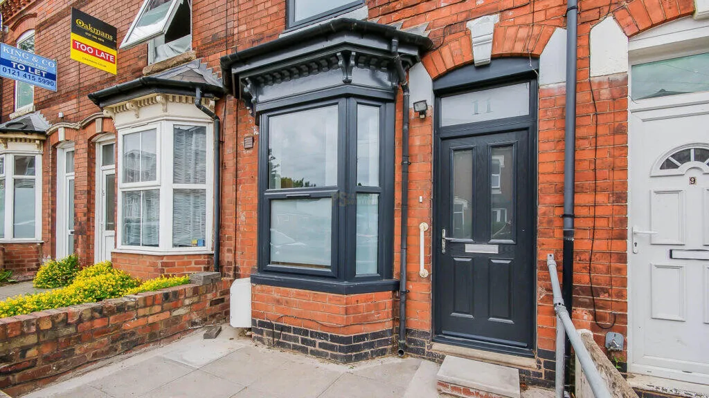 6 bedroom terraced house for rent