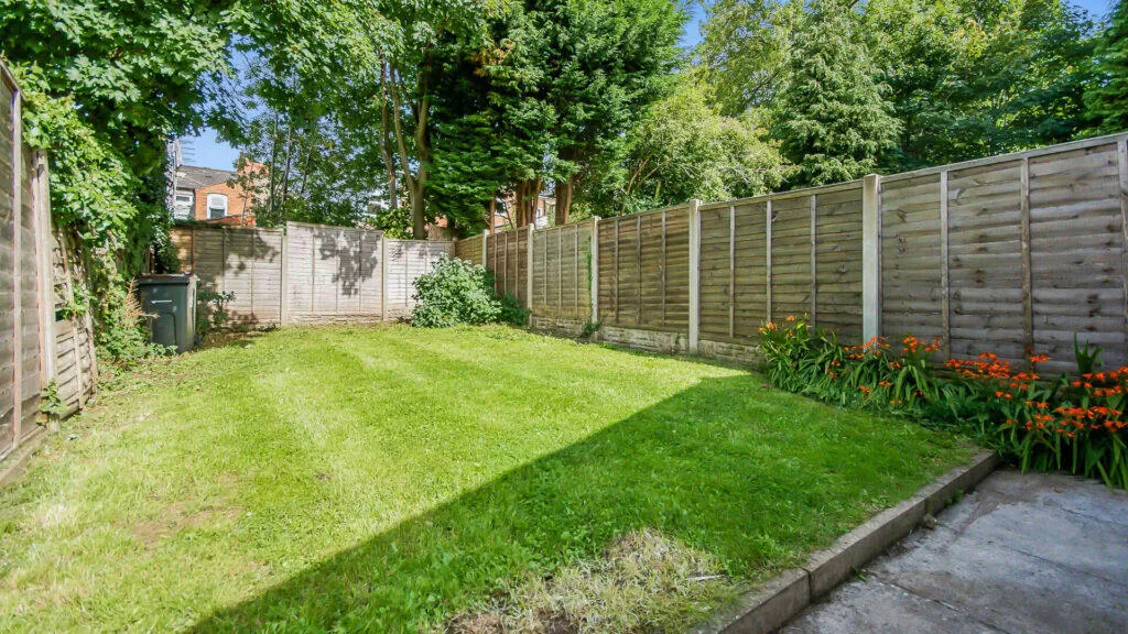 9 bedroom terraced house for rent