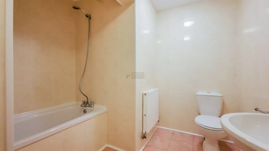 9 bedroom terraced house for rent