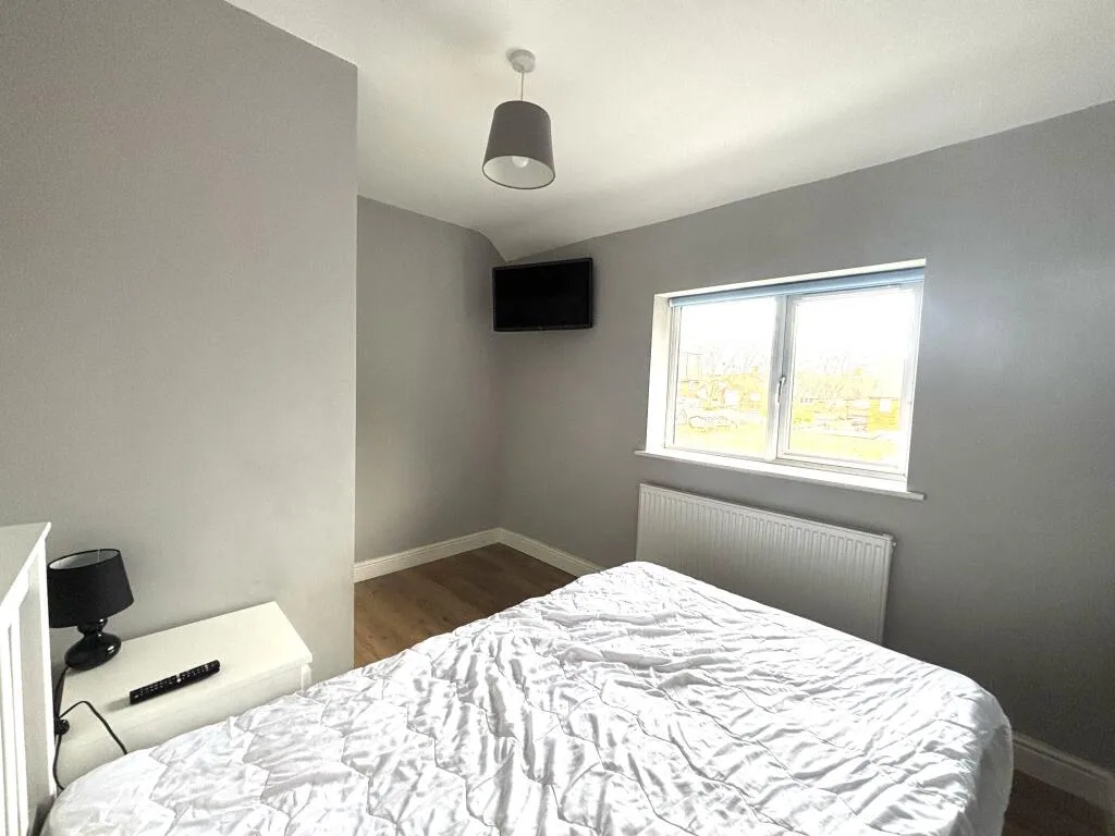 3 bedroom semi-detached house for rent