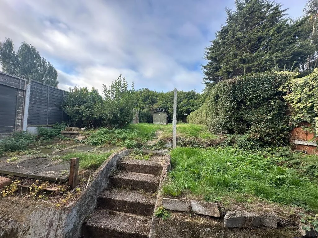 3 bedroom semi-detached house for rent