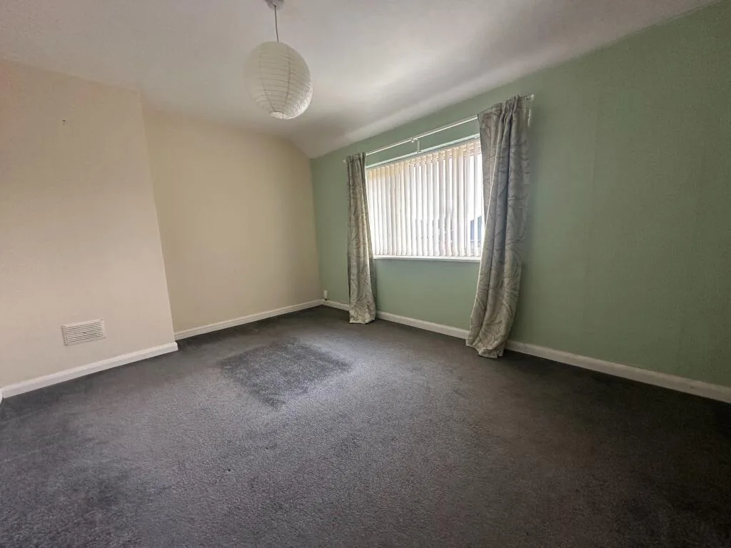 3 bedroom semi-detached house for rent