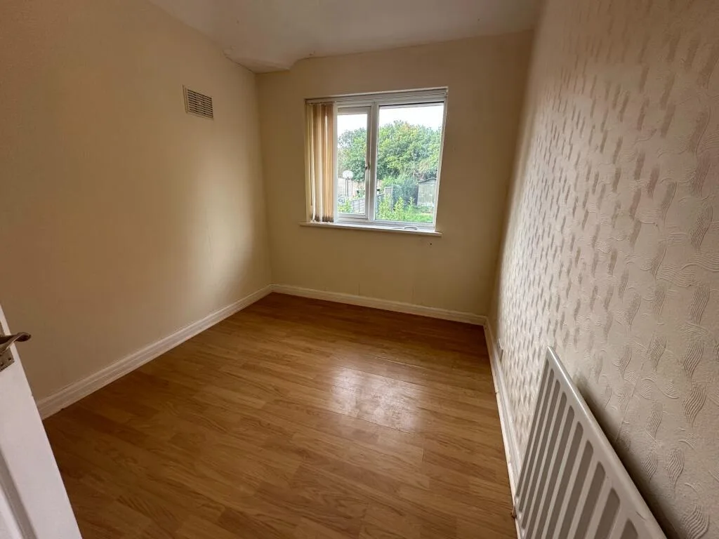 3 bedroom semi-detached house for rent