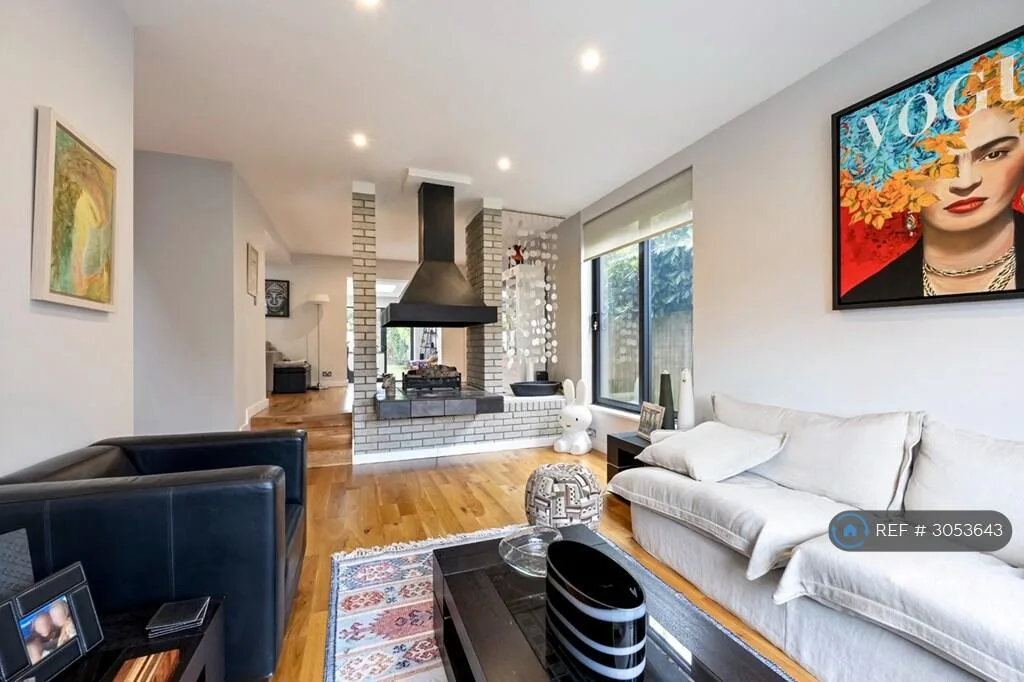 6 bedroom detached house for rent