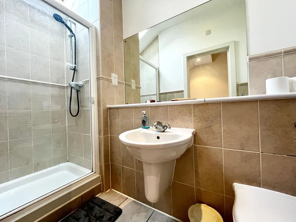 2 bedroom duplex for rent