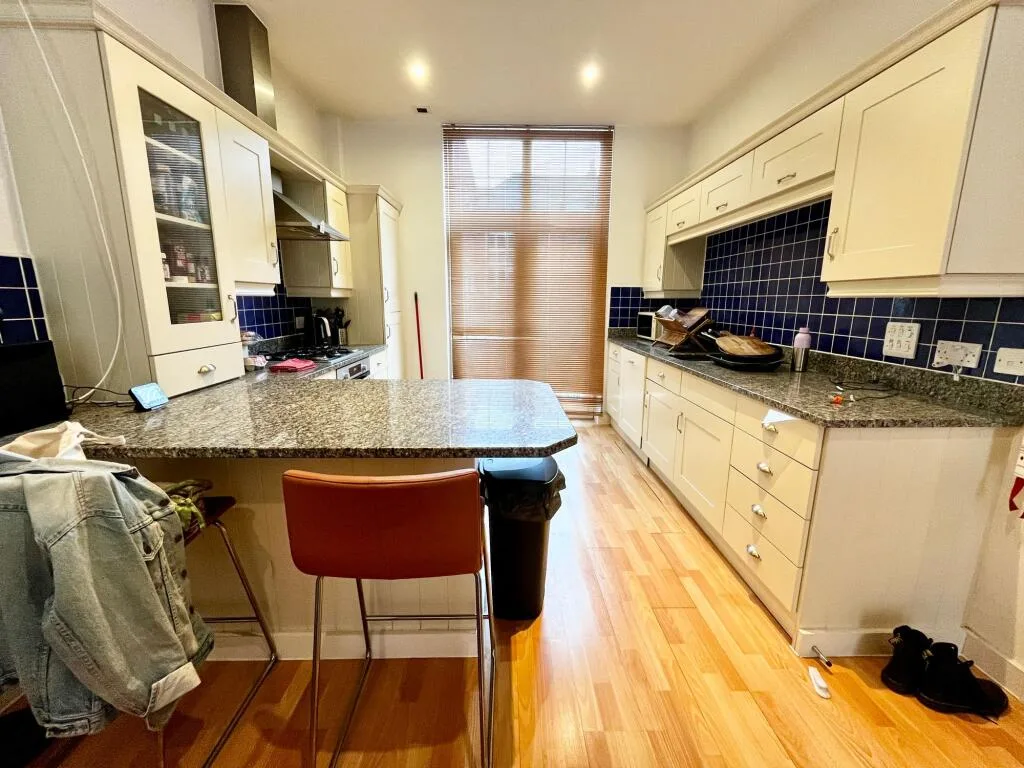 2 bedroom duplex for rent