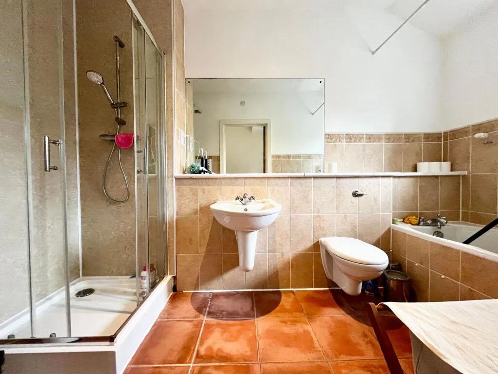 2 bedroom duplex for rent