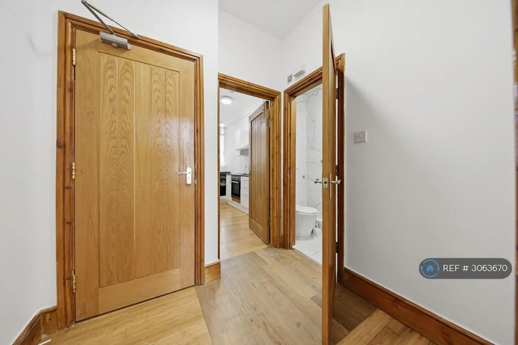 Studio flat for rent