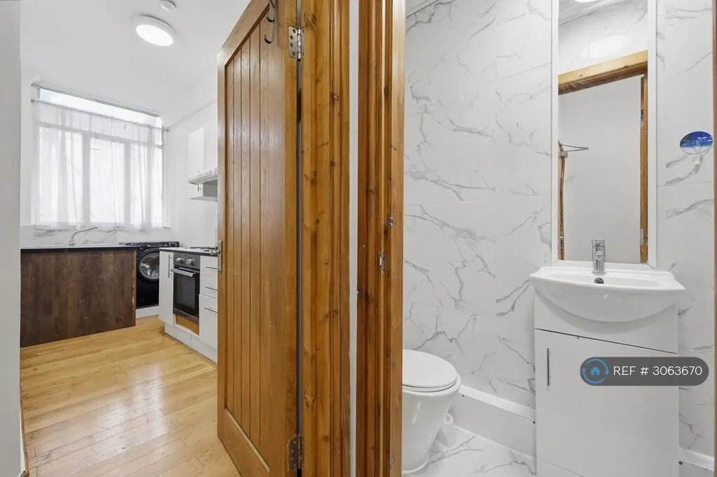 Studio flat for rent