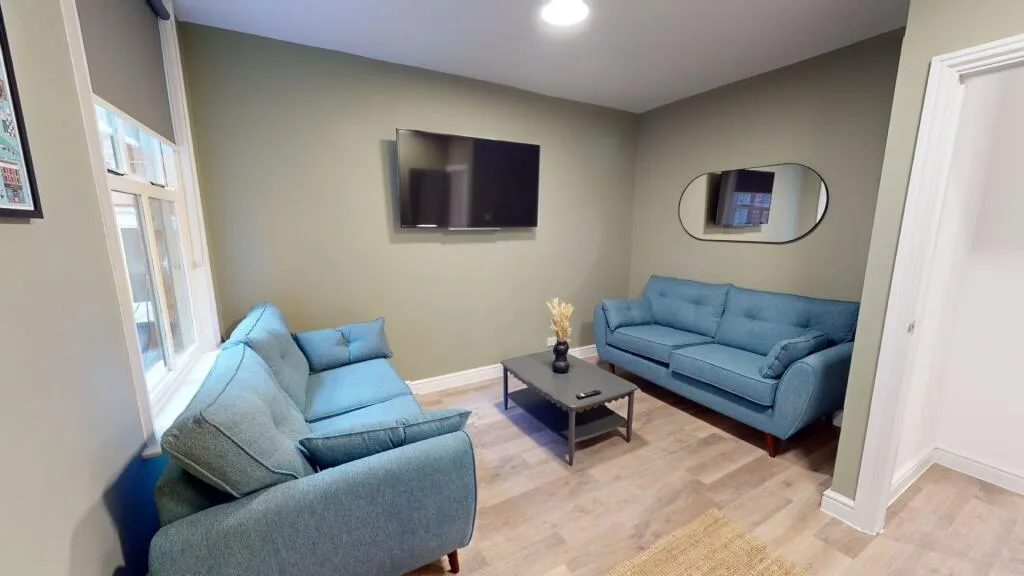6 bedroom house for rent