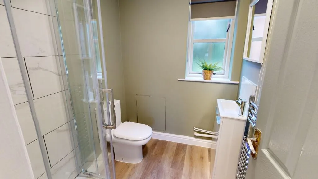 6 bedroom house for rent