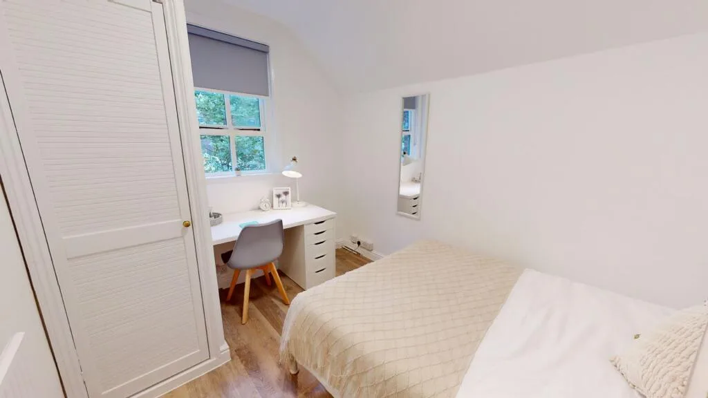 6 bedroom house for rent