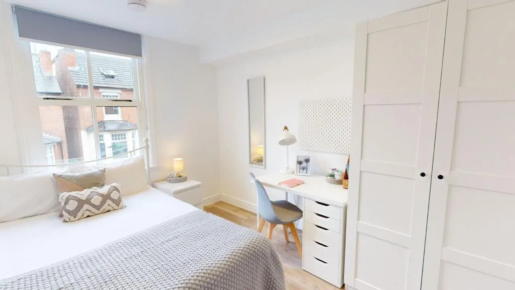 6 bedroom house for rent