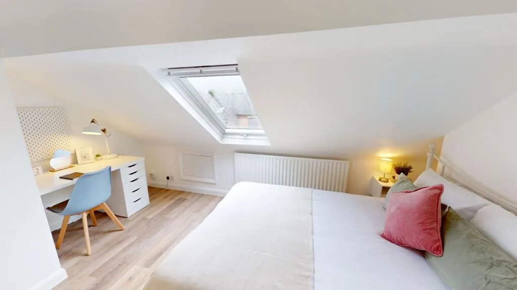 6 bedroom house for rent
