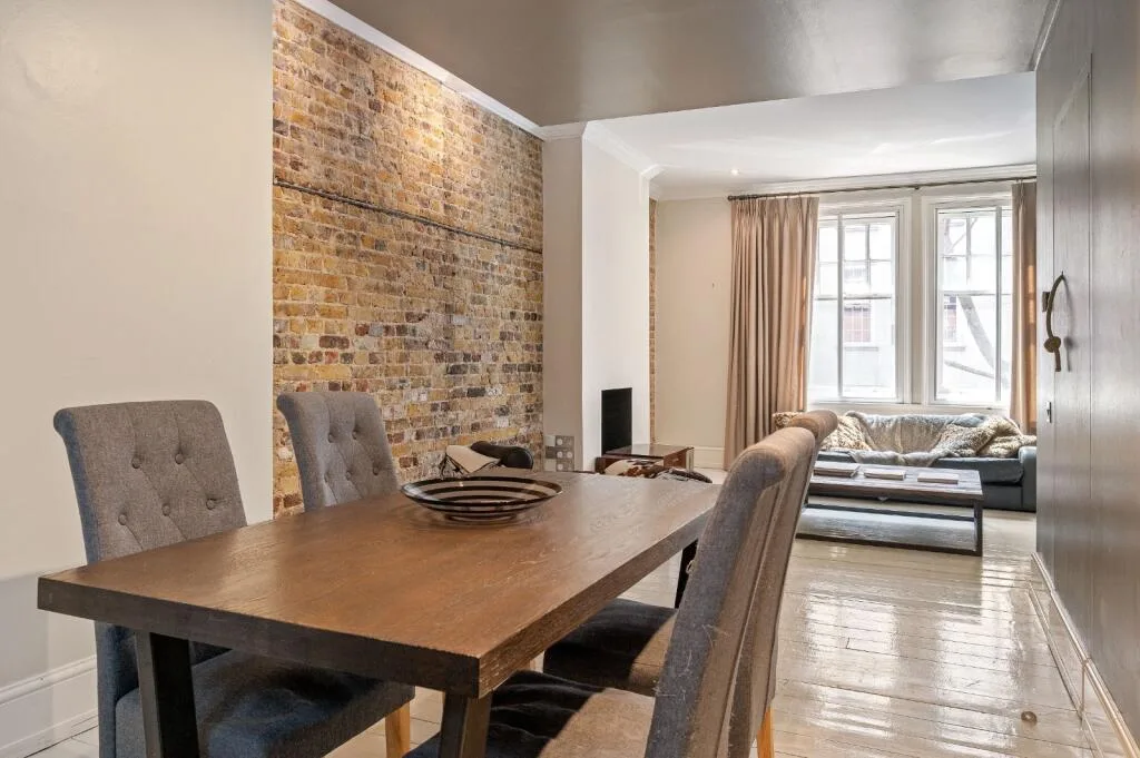 3 bedroom maisonette for rent
