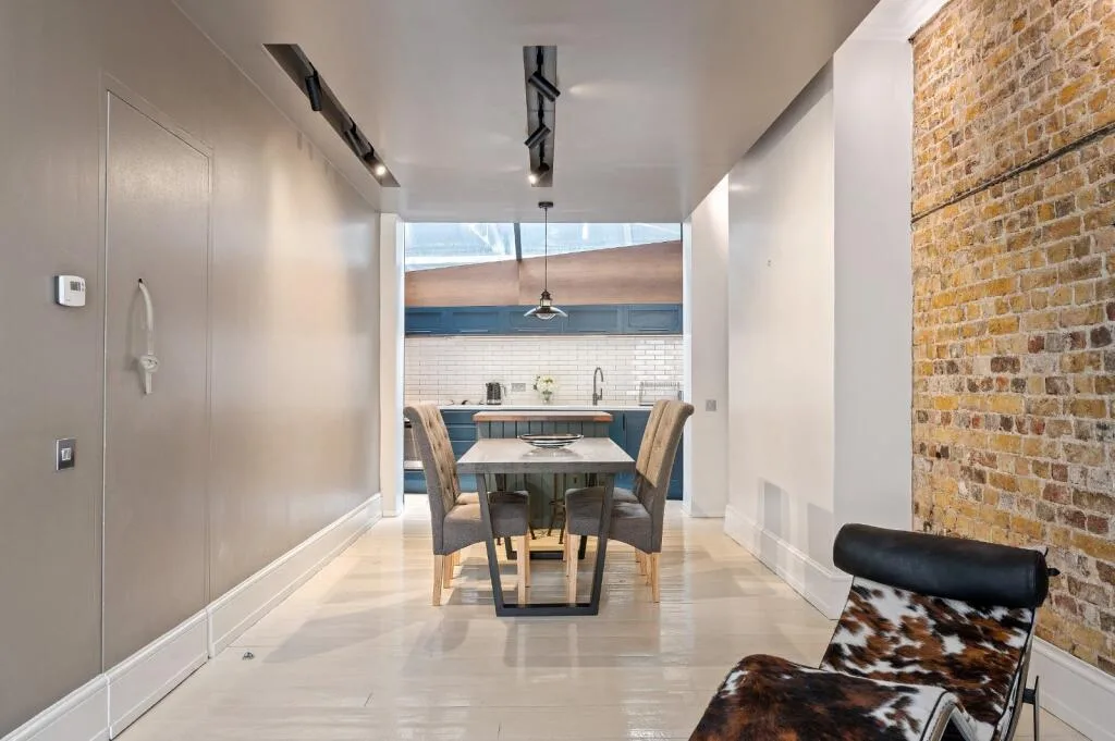 3 bedroom maisonette for rent