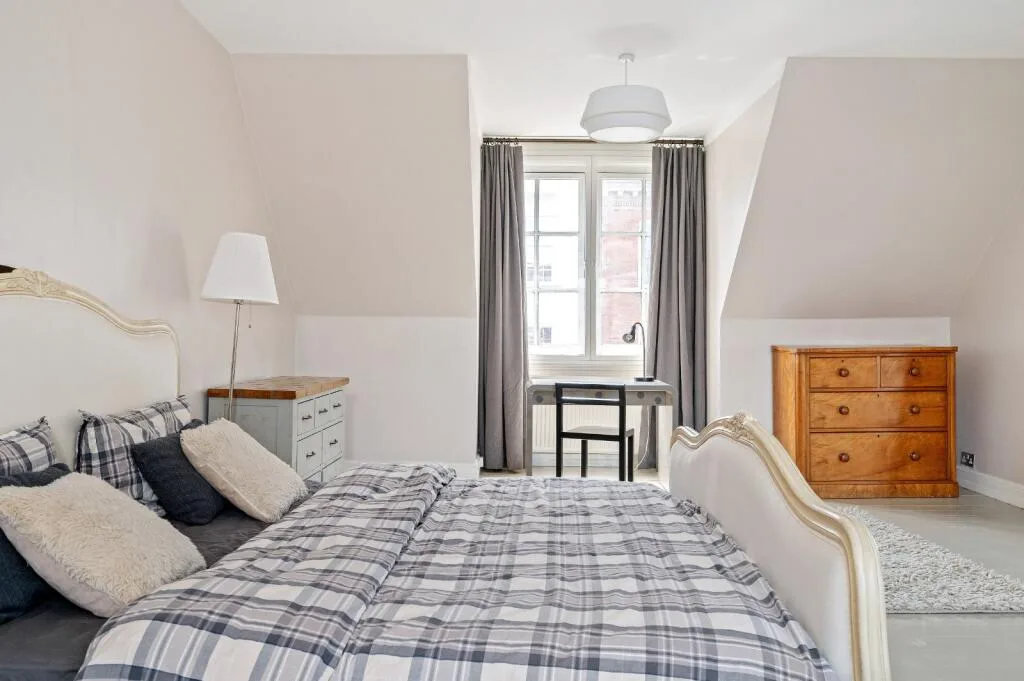 3 bedroom maisonette for rent