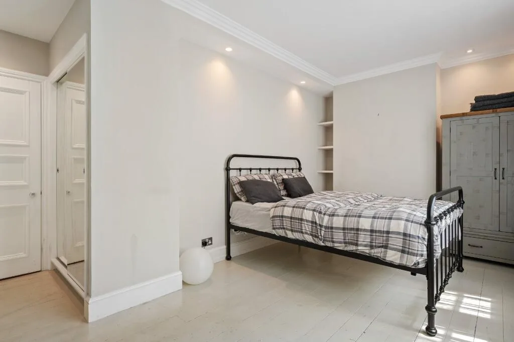 3 bedroom maisonette for rent