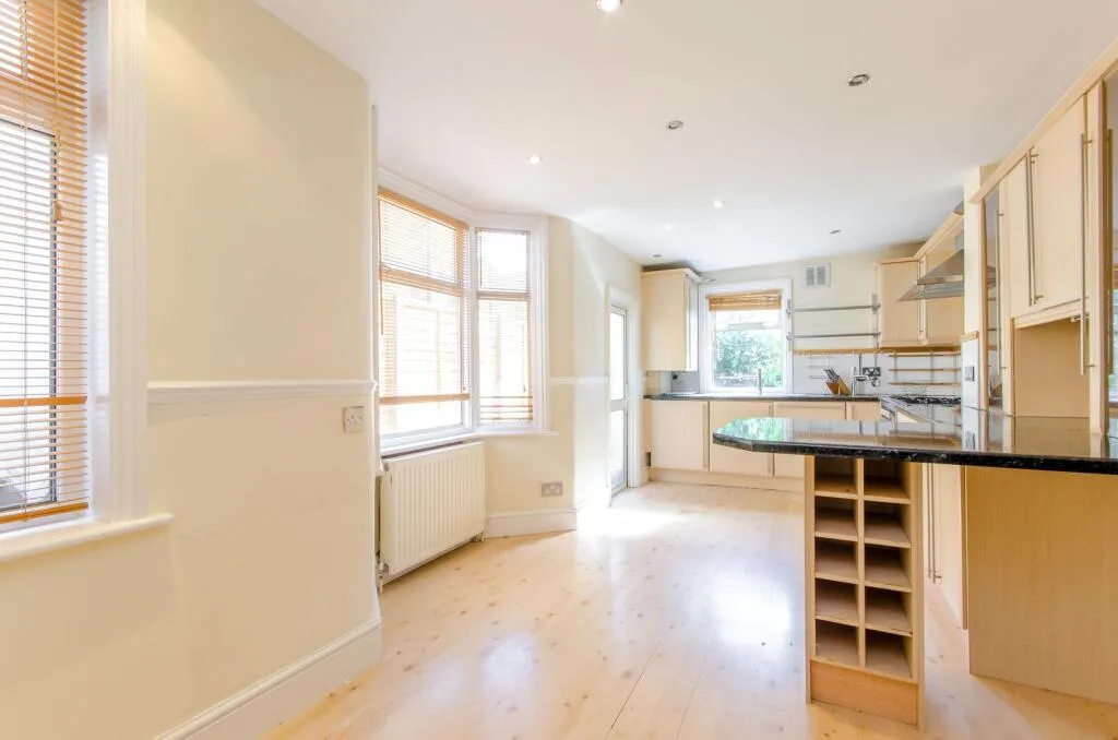 4 bedroom house for rent