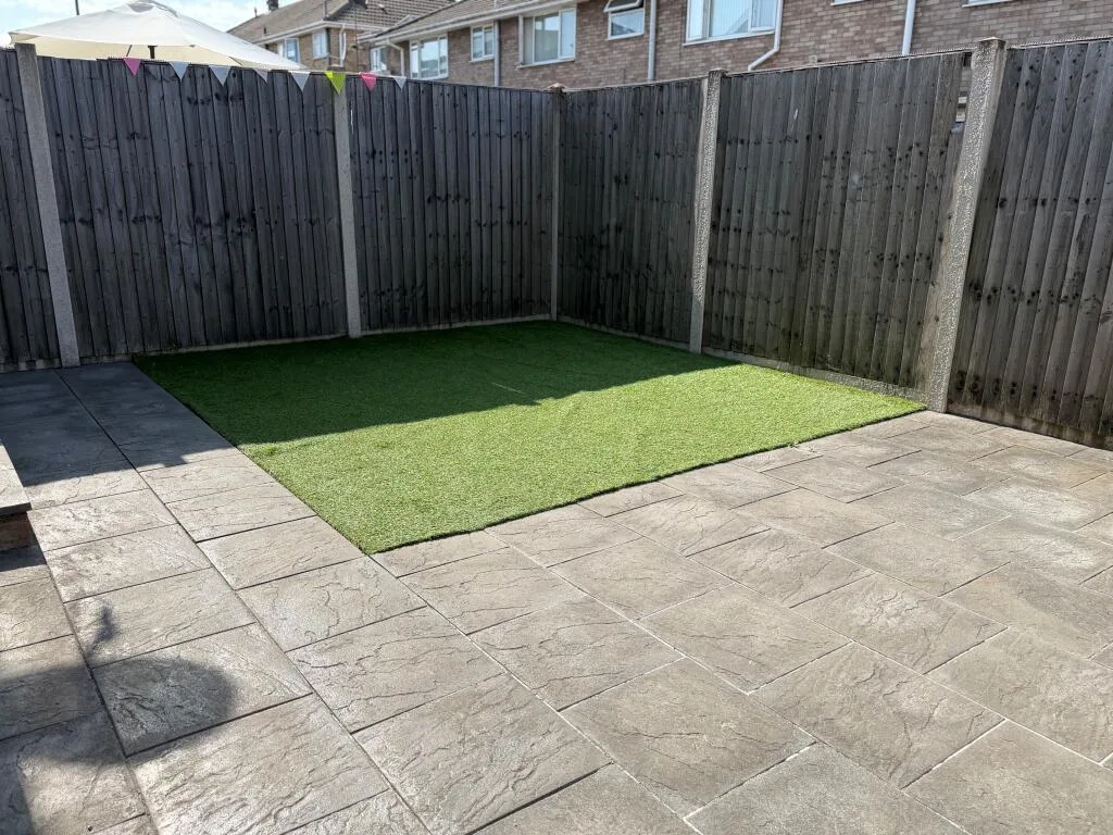 4 bedroom semi-detached house for rent