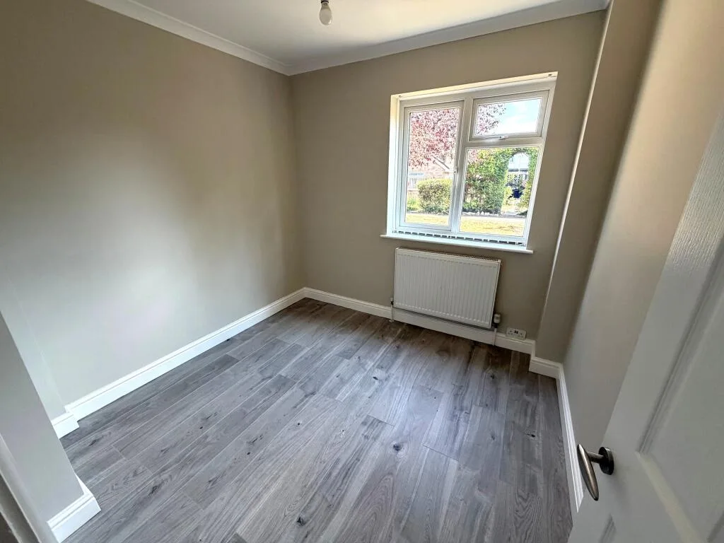 4 bedroom semi-detached house for rent