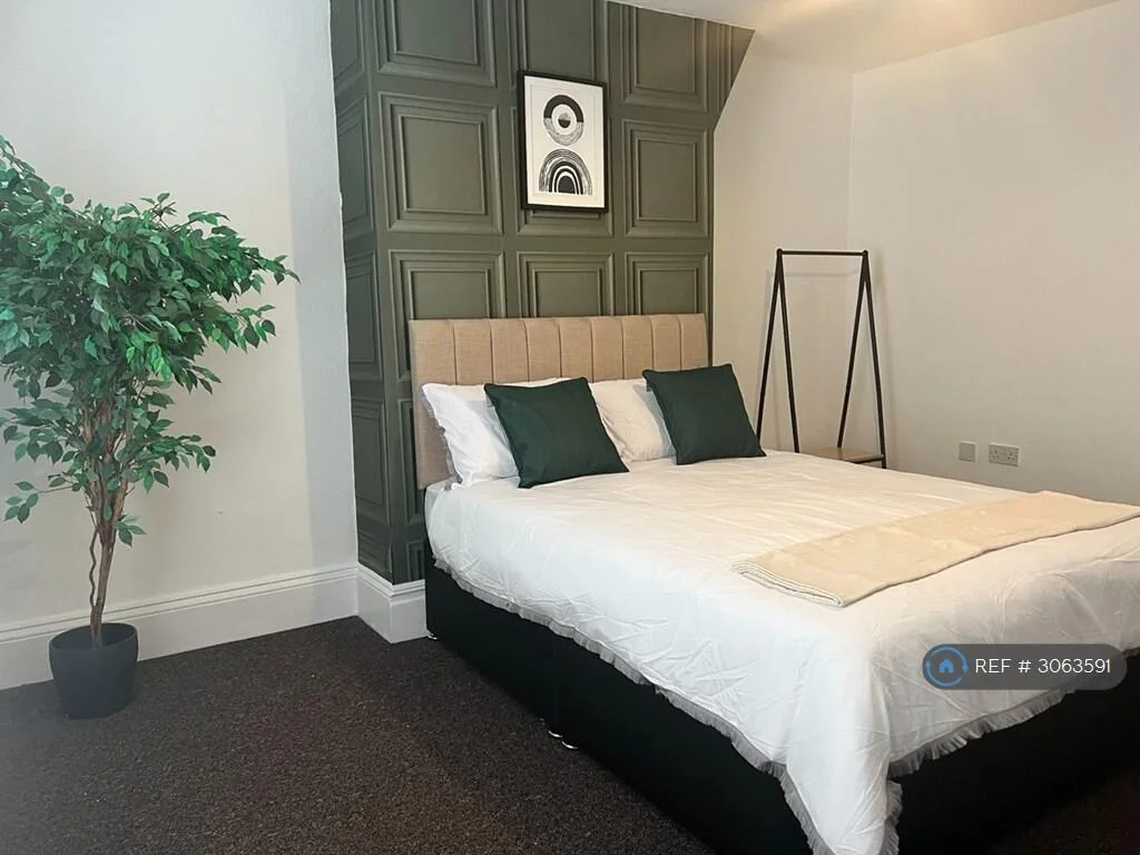 4 bedroom maisonette for rent