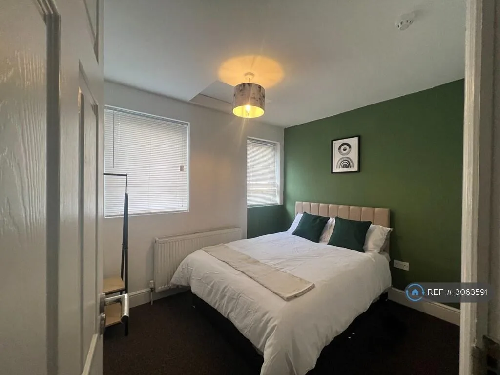 4 bedroom maisonette for rent