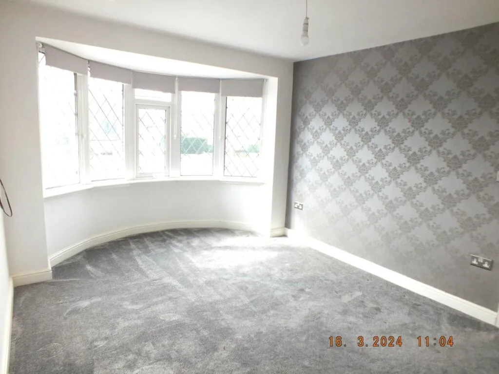 3 bedroom semi-detached house for rent