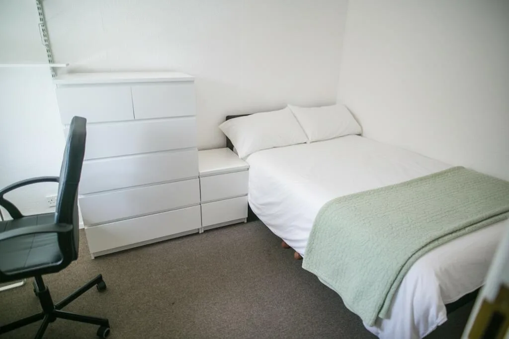 1 bedroom house for rent