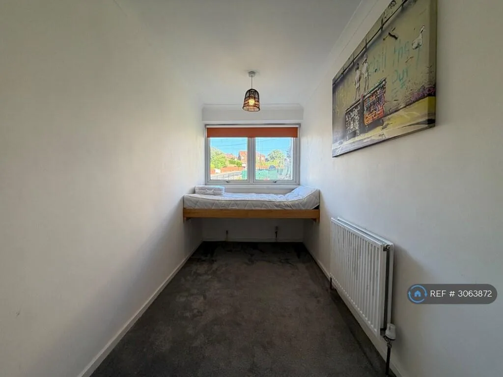 3 bedroom flat for rent