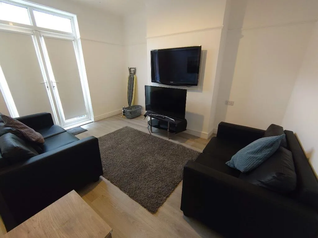 4 bedroom terraced house for rent