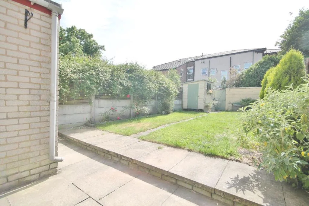 4 bedroom terraced house for rent