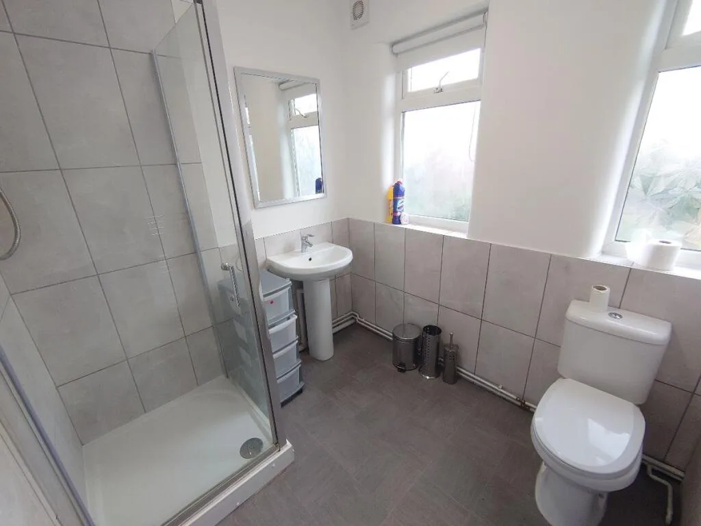 4 bedroom terraced house for rent