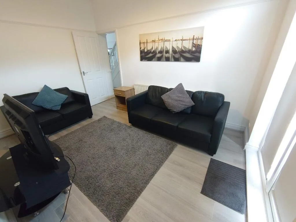 4 bedroom terraced house for rent