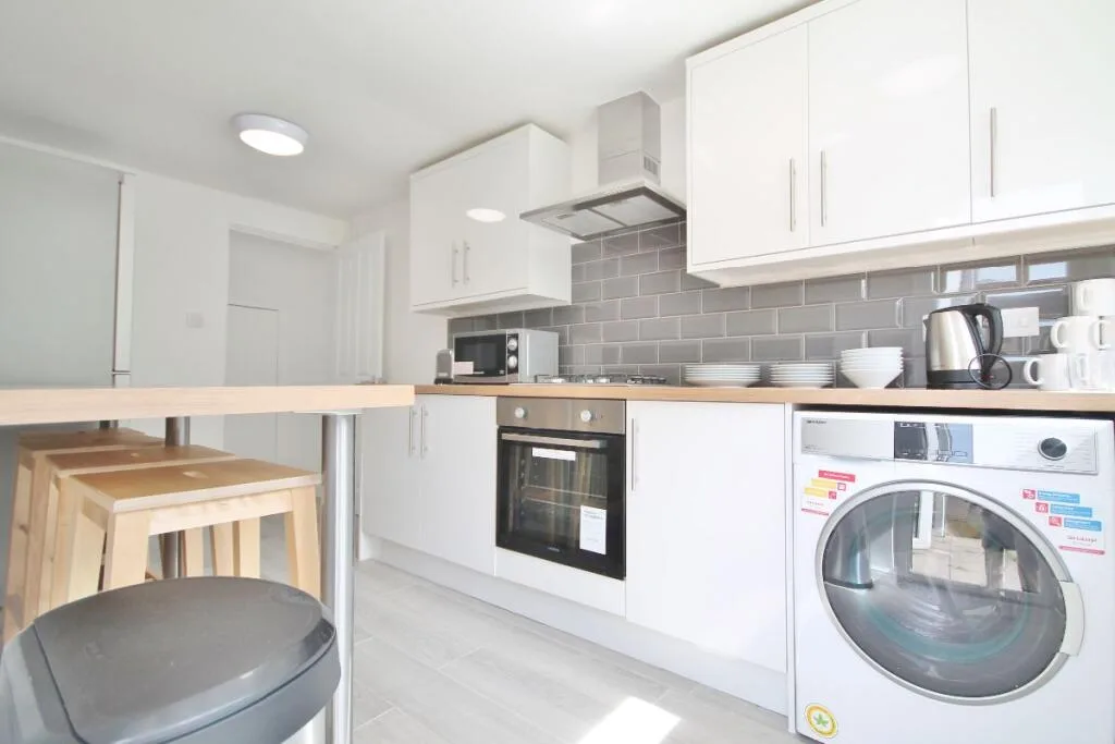 4 bedroom terraced house for rent