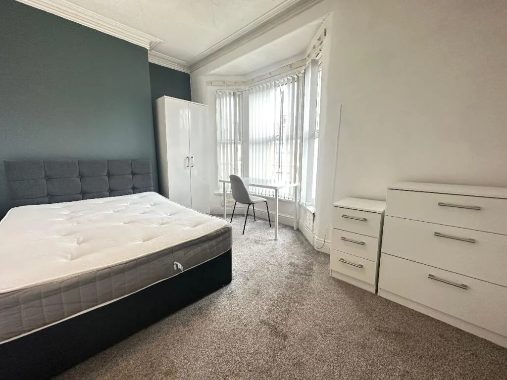 4 bedroom terraced house for rent