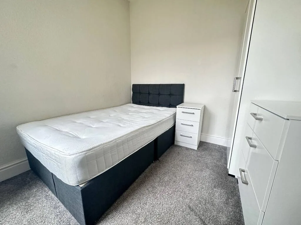 4 bedroom terraced house for rent
