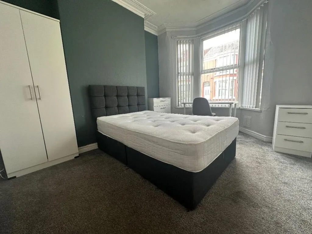 4 bedroom terraced house for rent