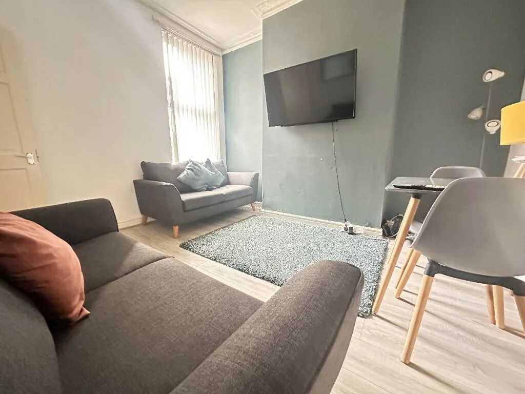 4 bedroom terraced house for rent