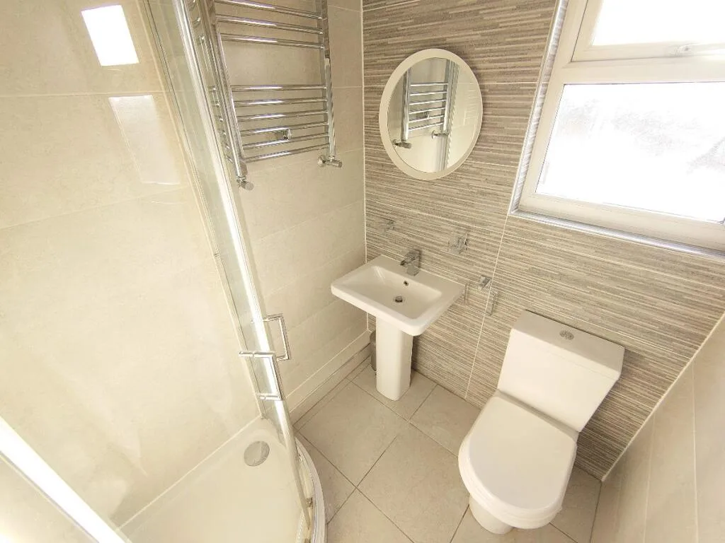 6 bedroom terraced house for rent