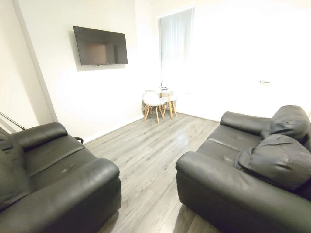 4 bedroom terraced house for rent