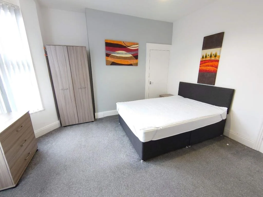 4 bedroom terraced house for rent