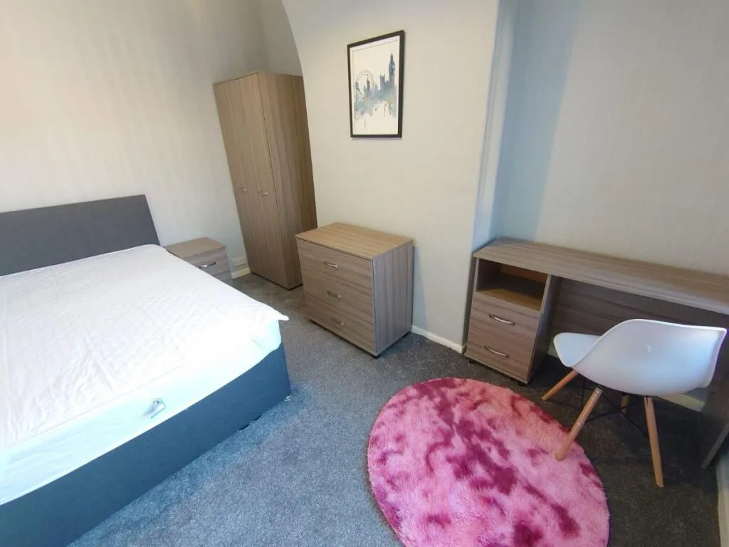 4 bedroom terraced house for rent
