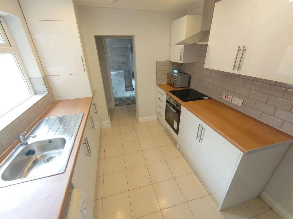 4 bedroom terraced house for rent
