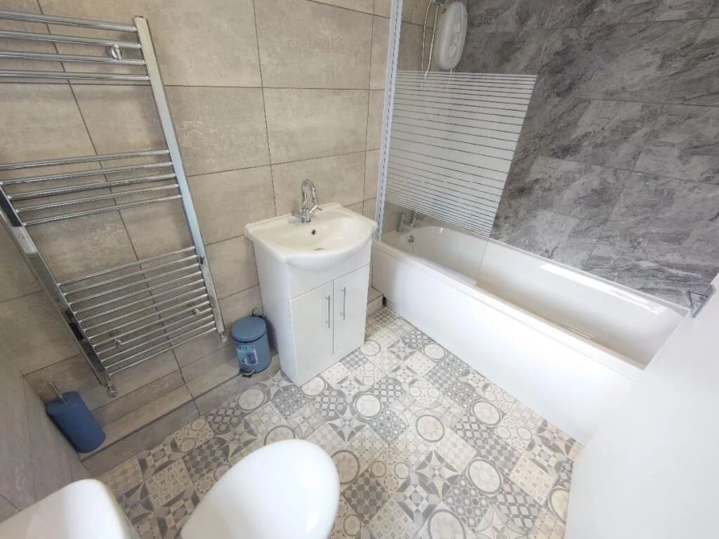 4 bedroom terraced house for rent