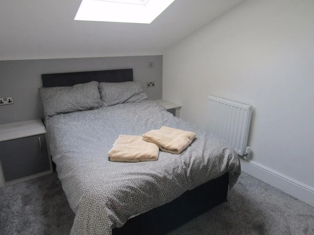 6 bedroom terraced house for rent