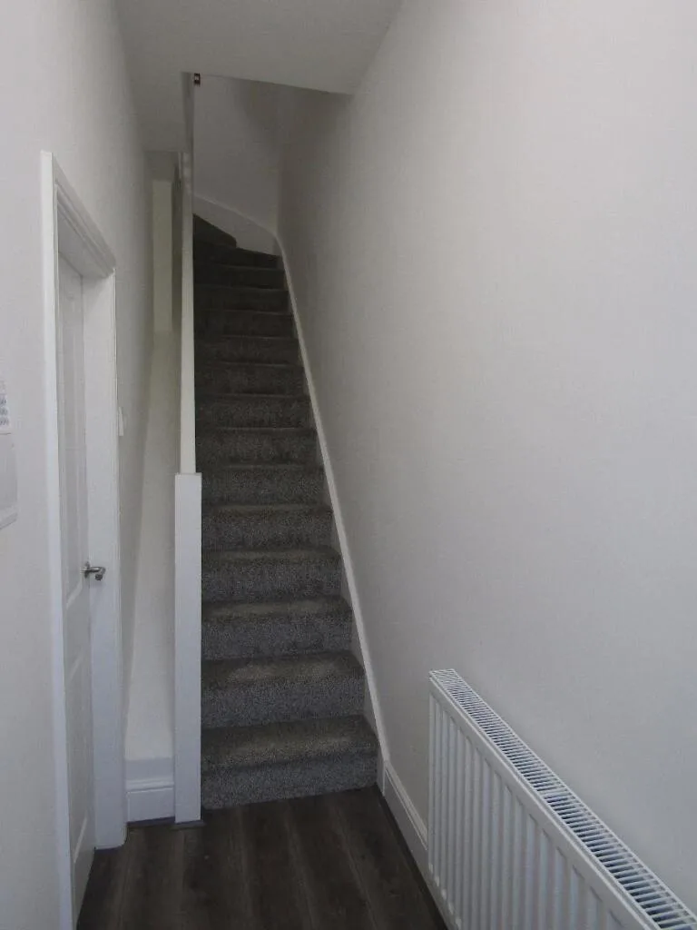 6 bedroom terraced house for rent